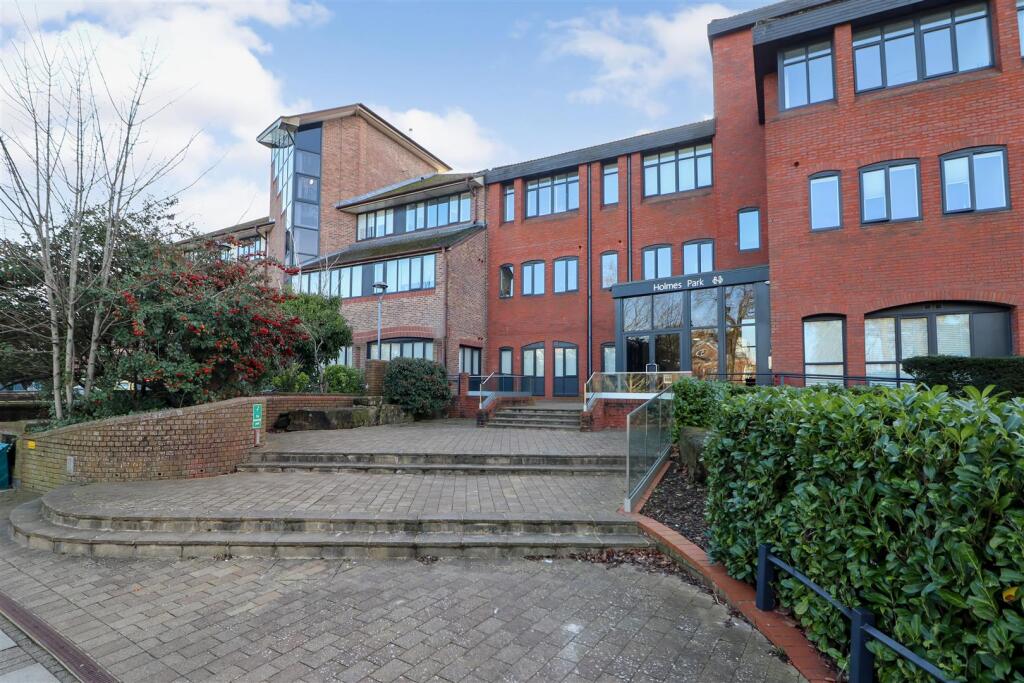 Main image of property: North Street, Horsham