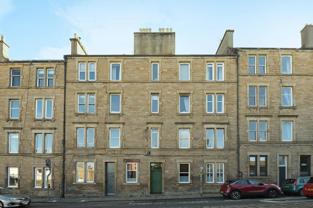 Main image of property: 24/5 Broughton Road, Broughton, Edinburgh, EH7 4EB