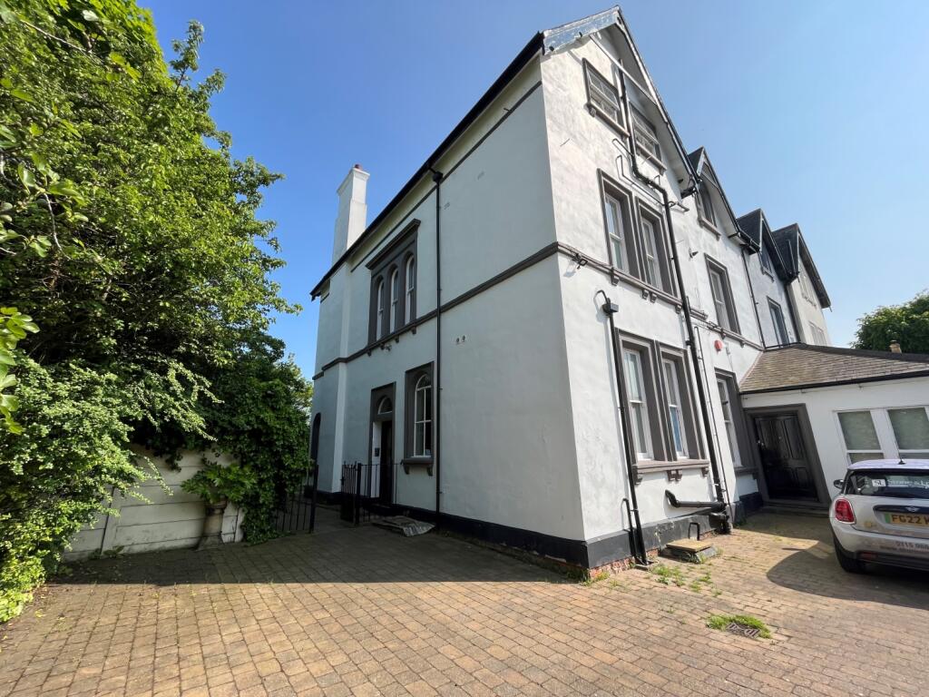 Main image of property: 11 Pelham Crescent, Nottingham, Nottinghamshire, NG7