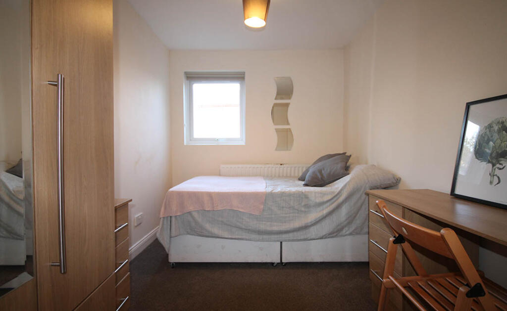 3 bedroom flat for rent