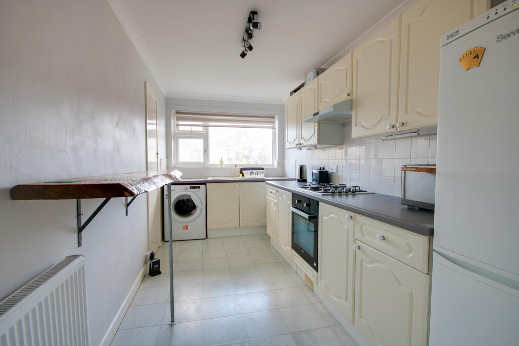 Main image of property: SHOLING! NO MAINTENANCE CHARGE! GARDEN! OVER 900 YEARS ON LEASE!