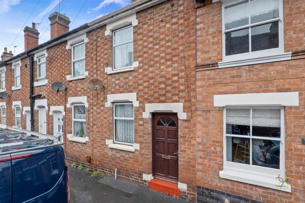 Main image of property: Newlands, Pershore