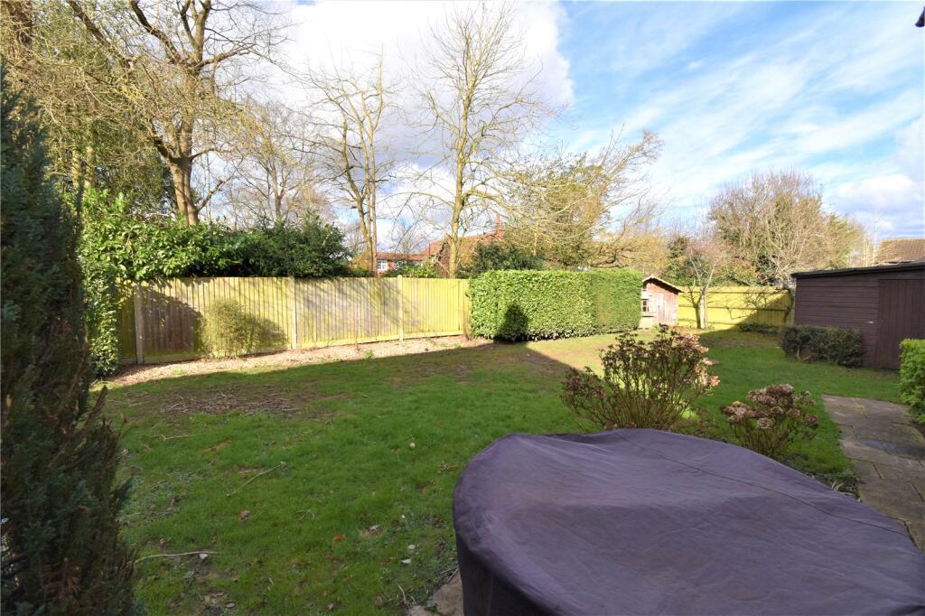Middle Mead, Hook, Hampshire, RG27 - View 4