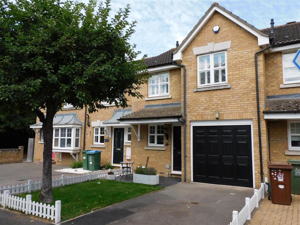 Main image of property: Friarscroft Way, Aylesbury, Buckinghamshire