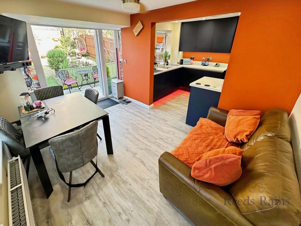 House in Stoke-on-Trent - View 3