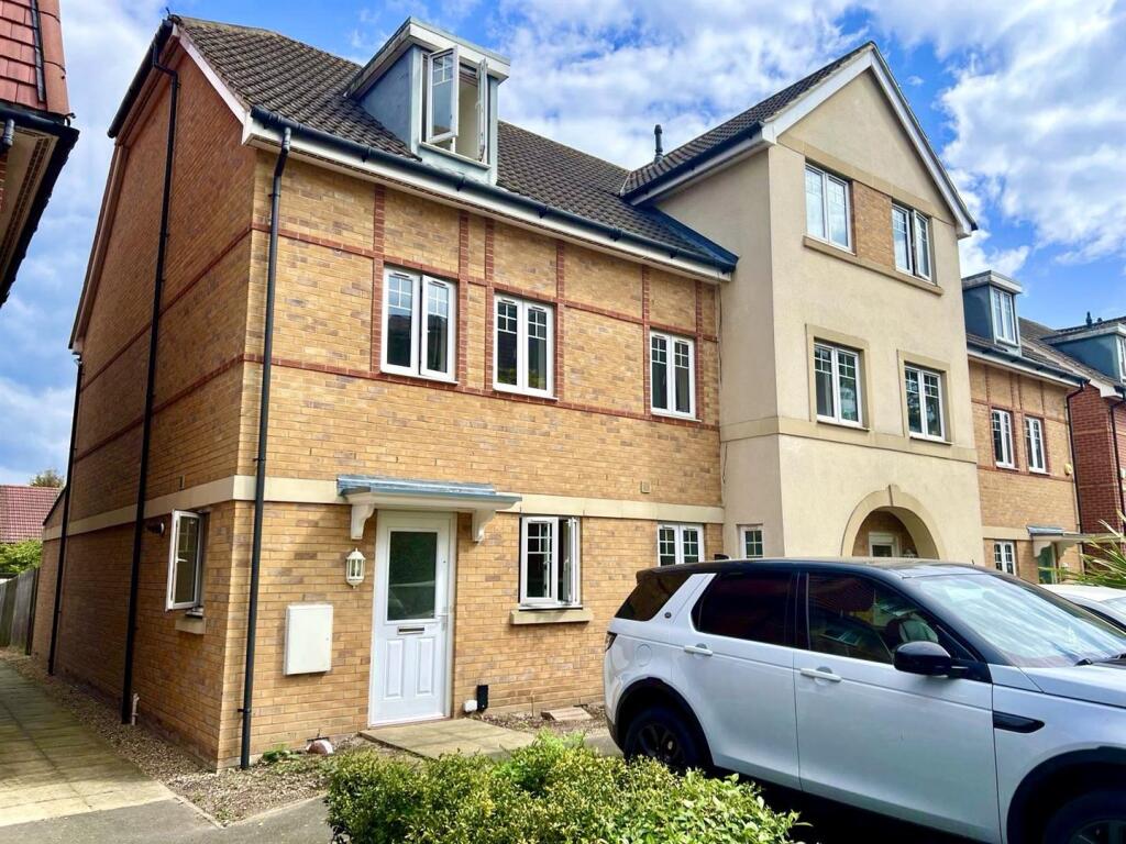 Main image of property: Schoolgate Drive, Morden