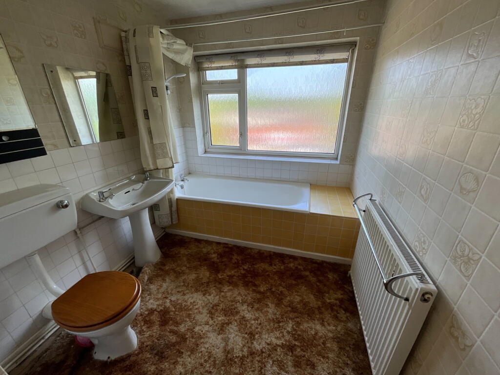 House in Dudley, West Midlands - More