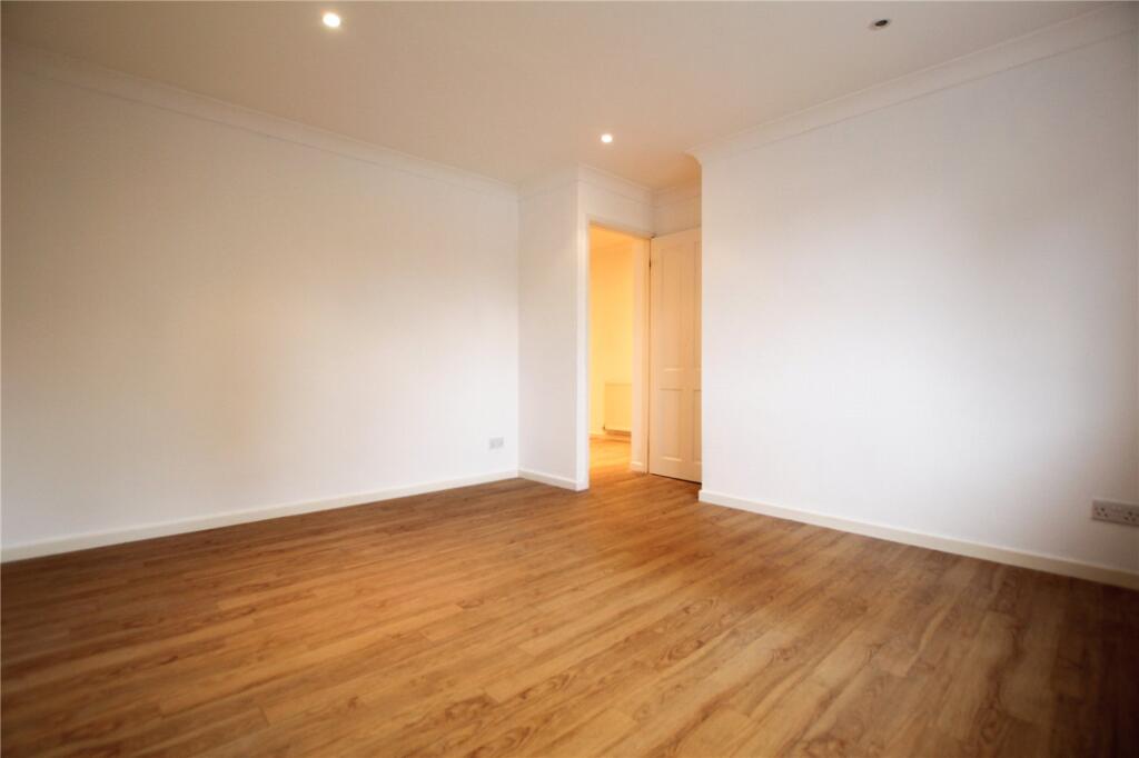 Apartment in Cardiff - More