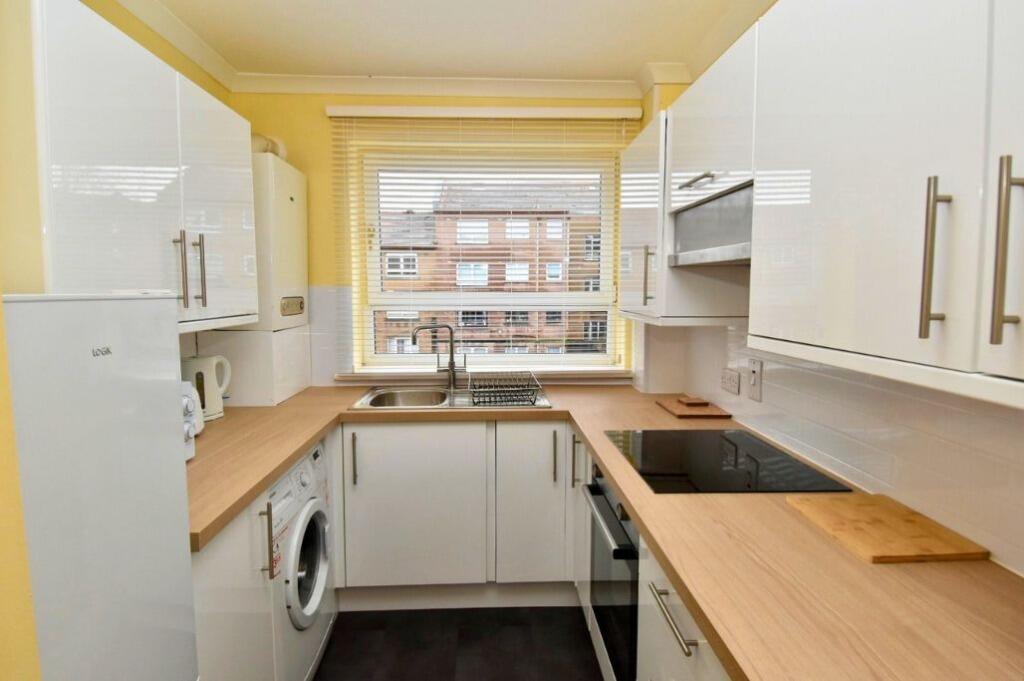 Apartment in Paisley - View 5