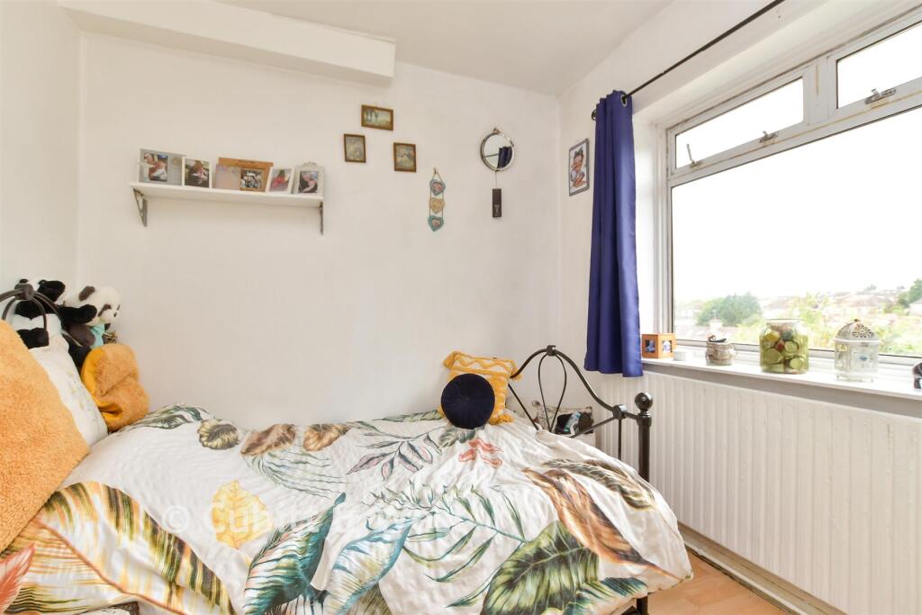 House in Brighton - View 4