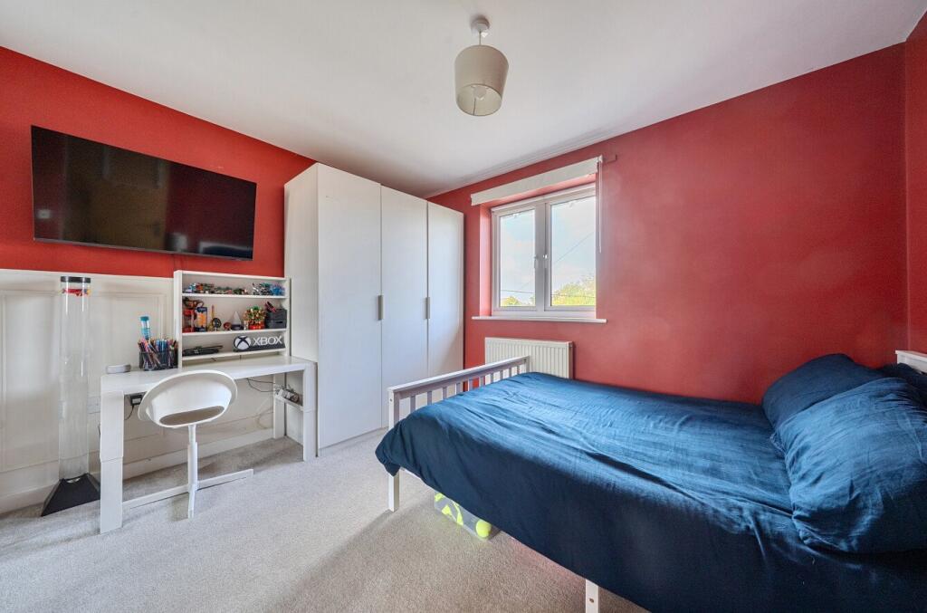 Apartment in Eastleigh, Hound - View 5