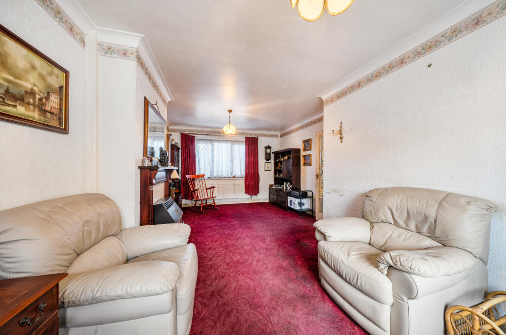 House in Birmingham, West Midlands - More