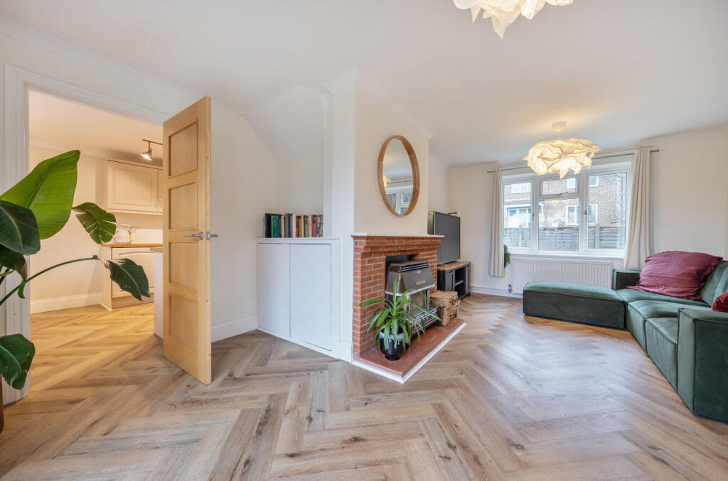 Spring Vale, Swanmore, Southampton, Hampshire, SO32 photo 3