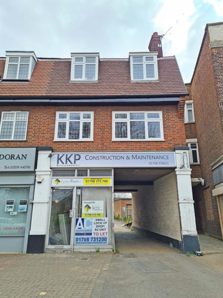 Main image of property: 81a Corbets Tey Road, Upminster
