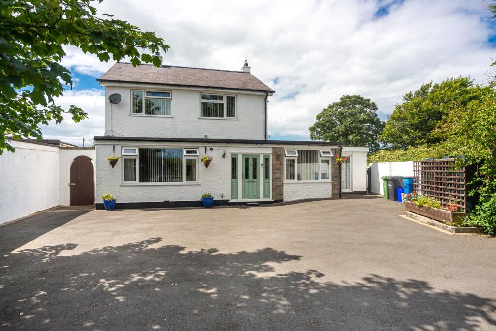 6-bed semi-detached on Cemaes Bay, Isle of Anglesey, LL67, £399,950