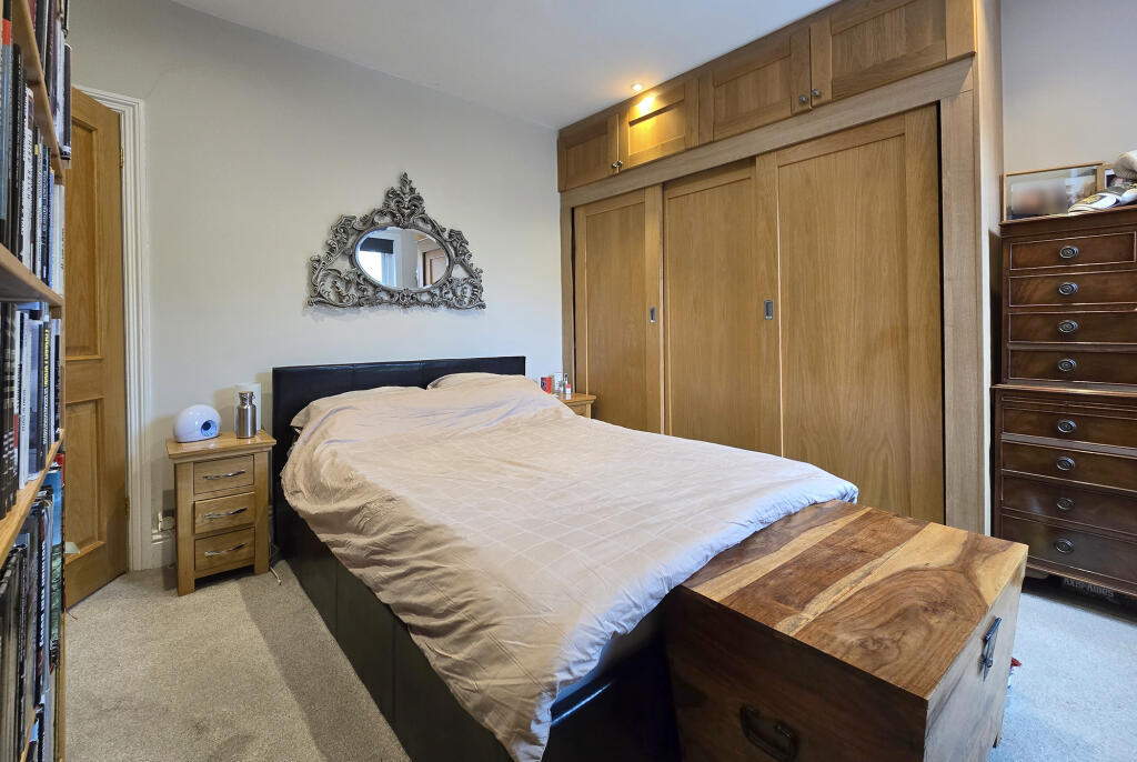 House in Southampton - View 5