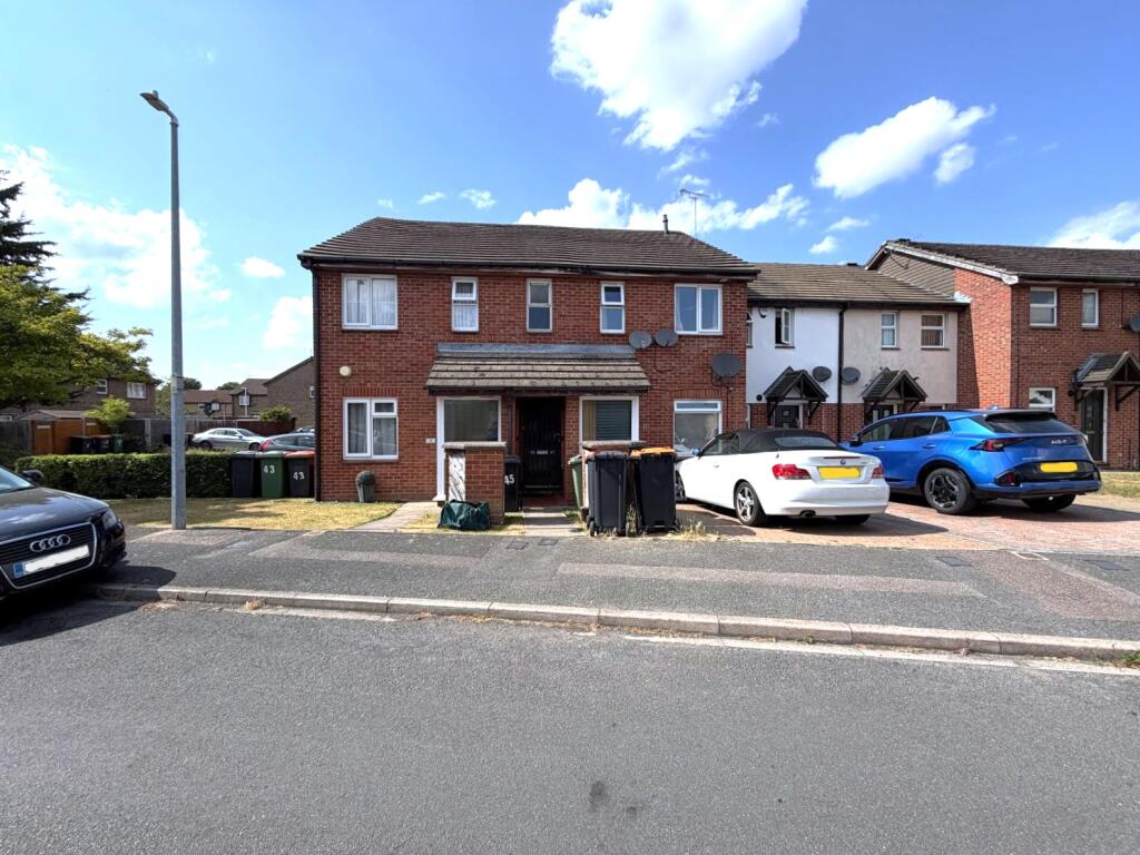 Main image of property: Lowry Drive, Houghton Regis, Central Bedfordshire