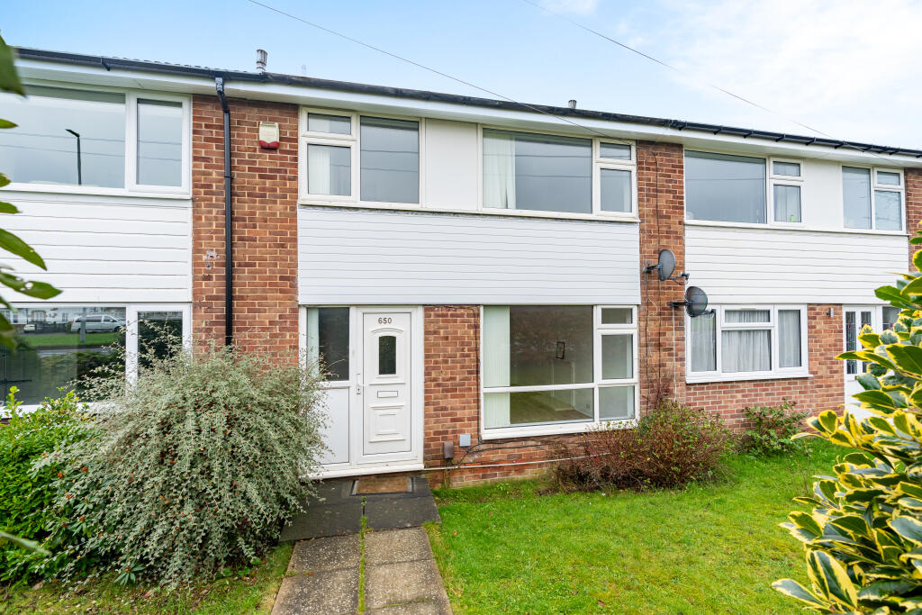 Main image of property: King Lane, Leeds, LS17