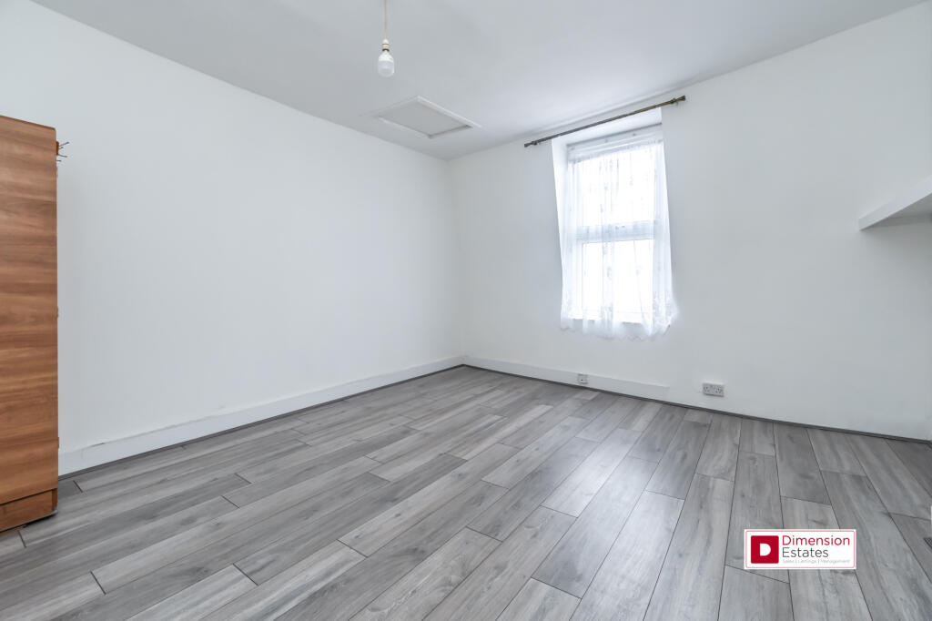 2 bedroom maisonette for rent