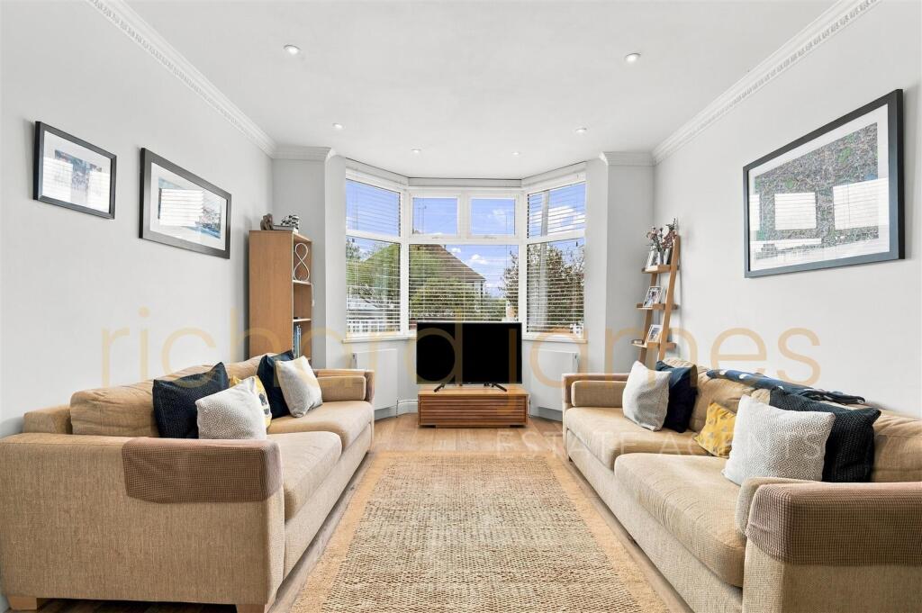 House in London - View 5