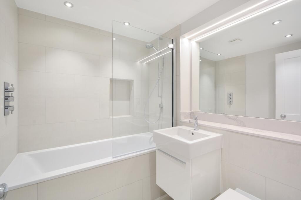 Apartment in London, Marylebone - View 4