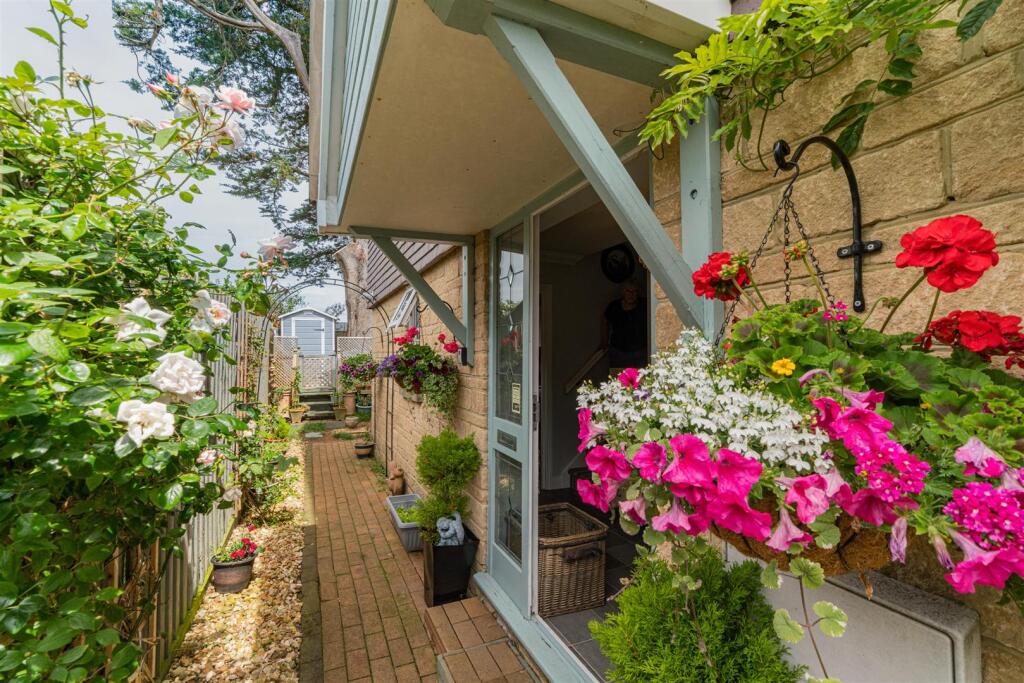 House in Yarmouth, Isle of Wight - View 4