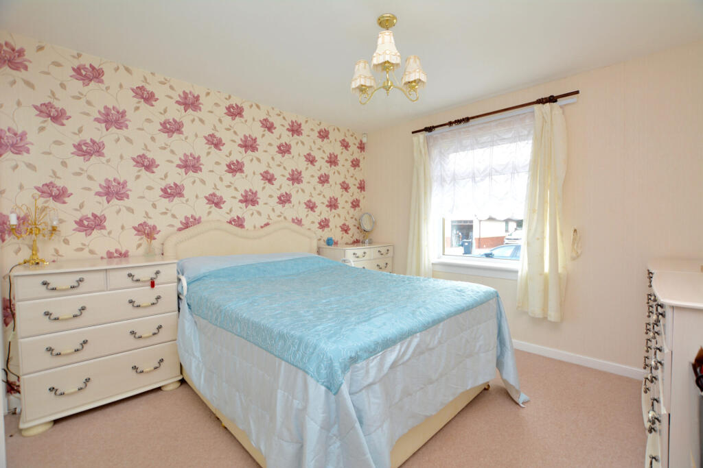 House in Troon, Barassie - More