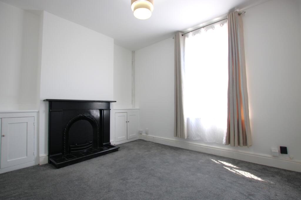 House in Kettering, Brambleside - View 2