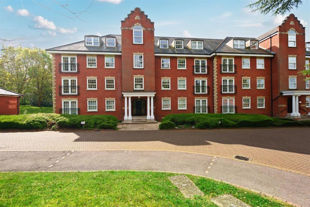 Apartment in Wokingham - View 2