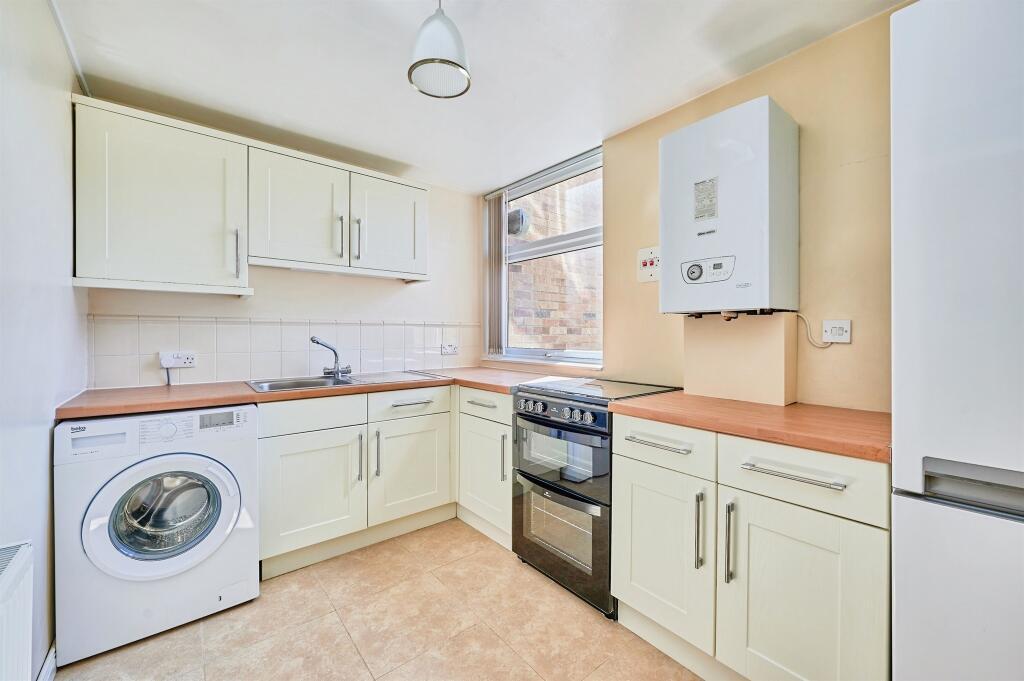 Apartment in Uttlesford, Pleasant Valley, Saffron Walden - View 2
