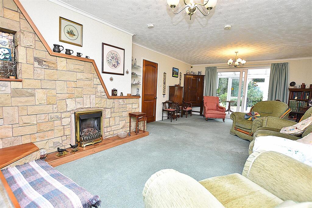 Trem Y Nant, Coed-Y-Glyn, Wrexham photo 4