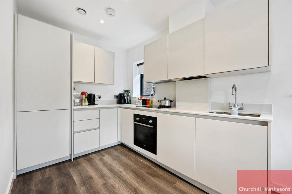 Apartment in London, Harlesden - View 4