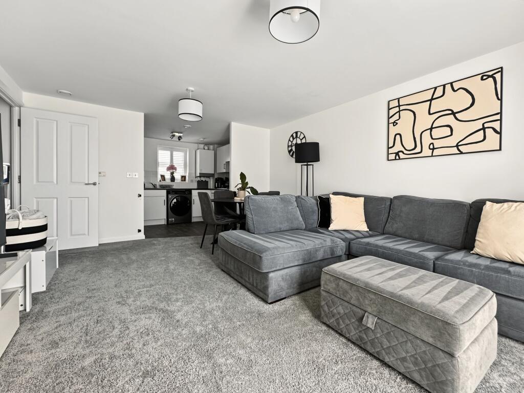 Apartment in Brighton - View 5