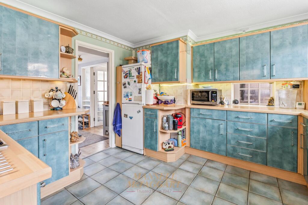 House in Mid Sussex, Worth - View 2
