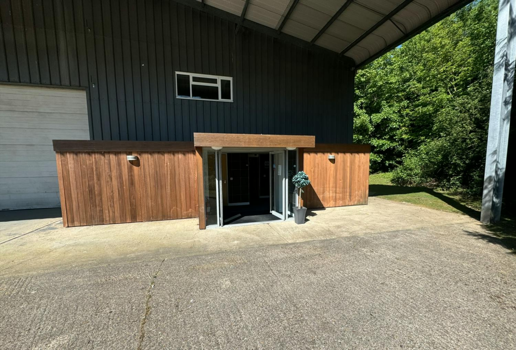 Front of offices unit 20.png