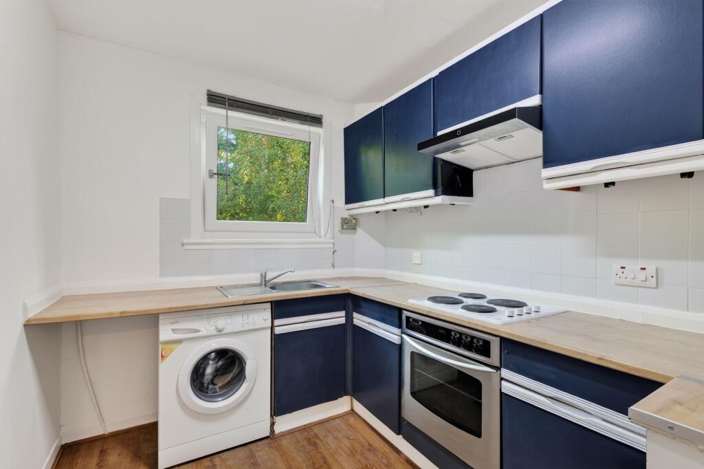 Main Street, Wishaw, ML2 - View 3
