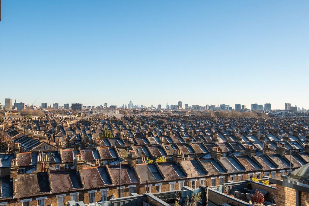 10 Banister Road, Kensal Rise, W10 photo 4