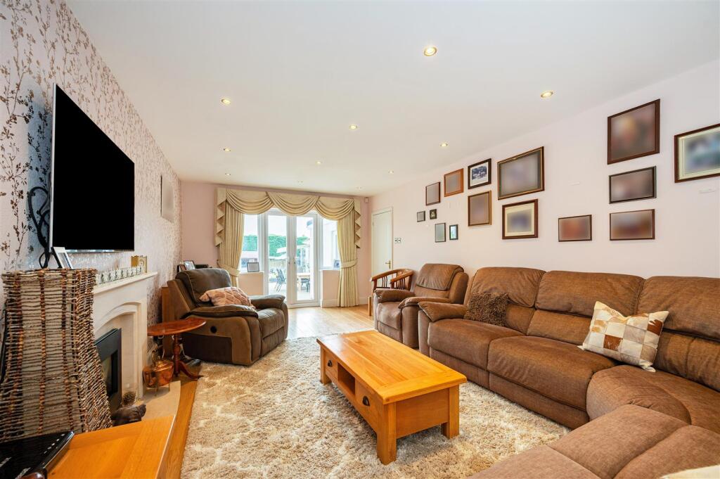 House in Winchester, Denmead - View 4