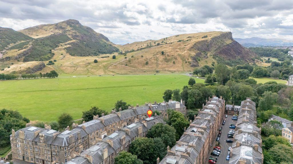 Main image of property: 3F2, 20 Waverley Park, Edinburgh, EH8 8ET