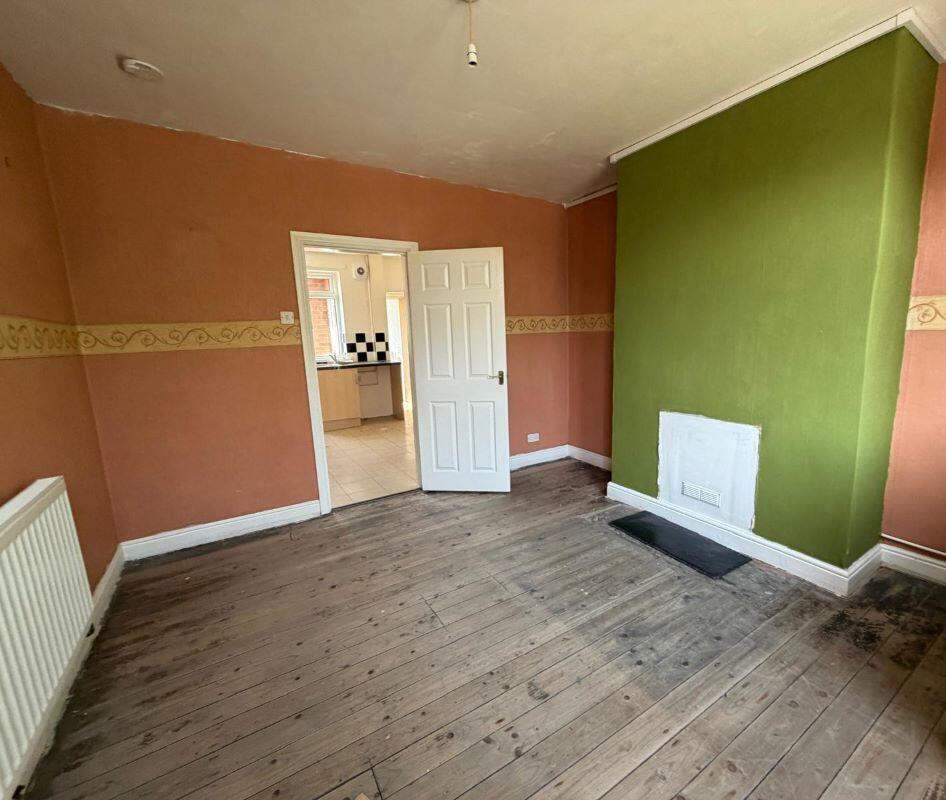 60 Baden Powell Road, Chesterfield, Derbyshire, S40 2SL photo 4