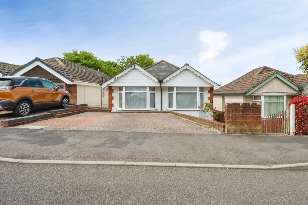 Main image of property: Caxton Avenue, Southampton