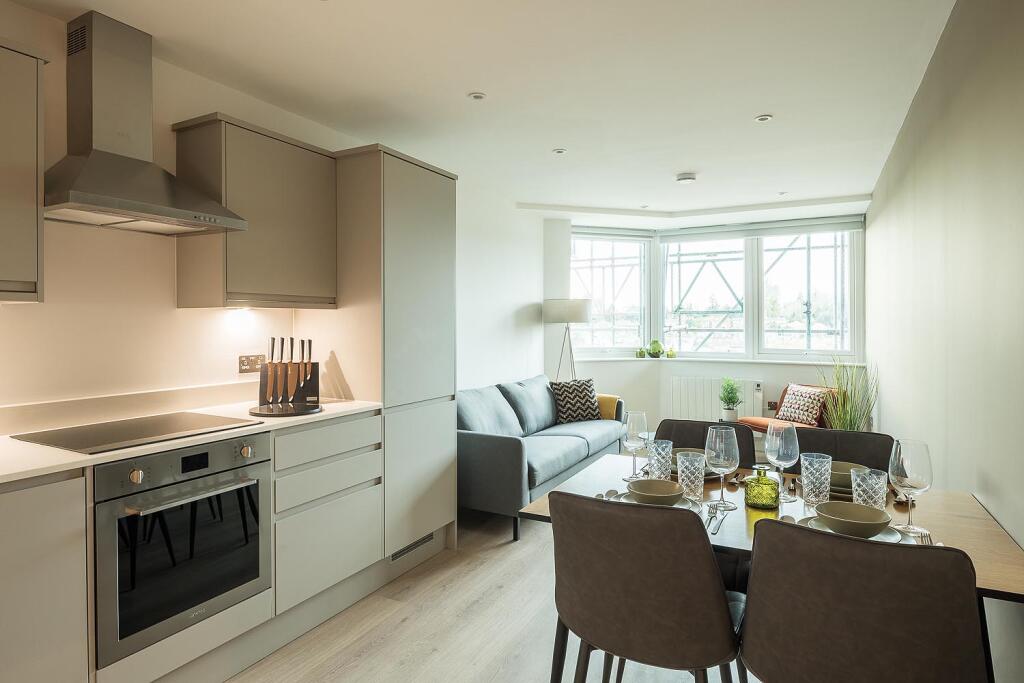 Main image of property: Marlowes, HEMEL HEMPSTEAD