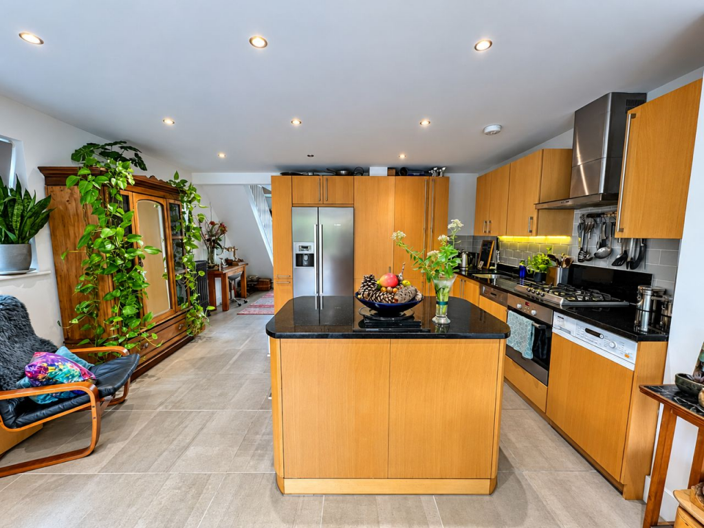 Green Lane, West Molesey, KT8 photo 5