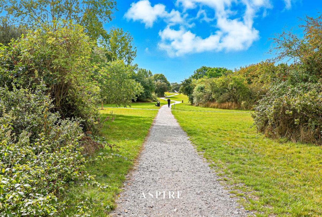 **Down A Quiet cul-de-sac** Bourne Close, Laindon SS15 6 photo 2
