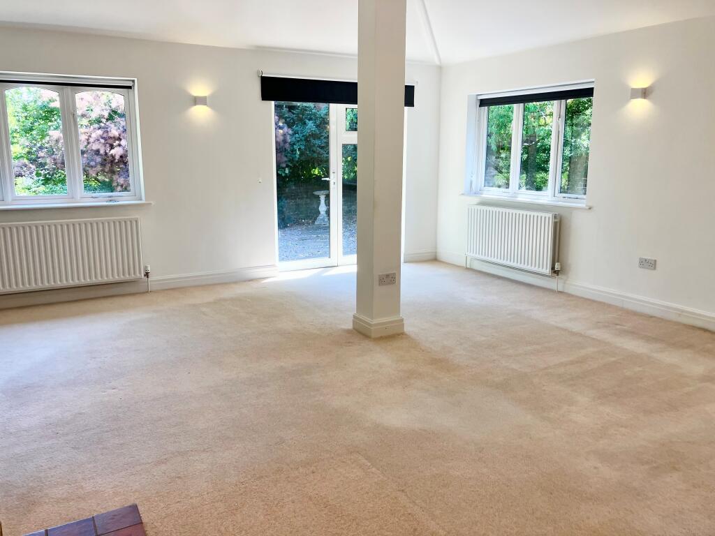 House in St Albans - View 3