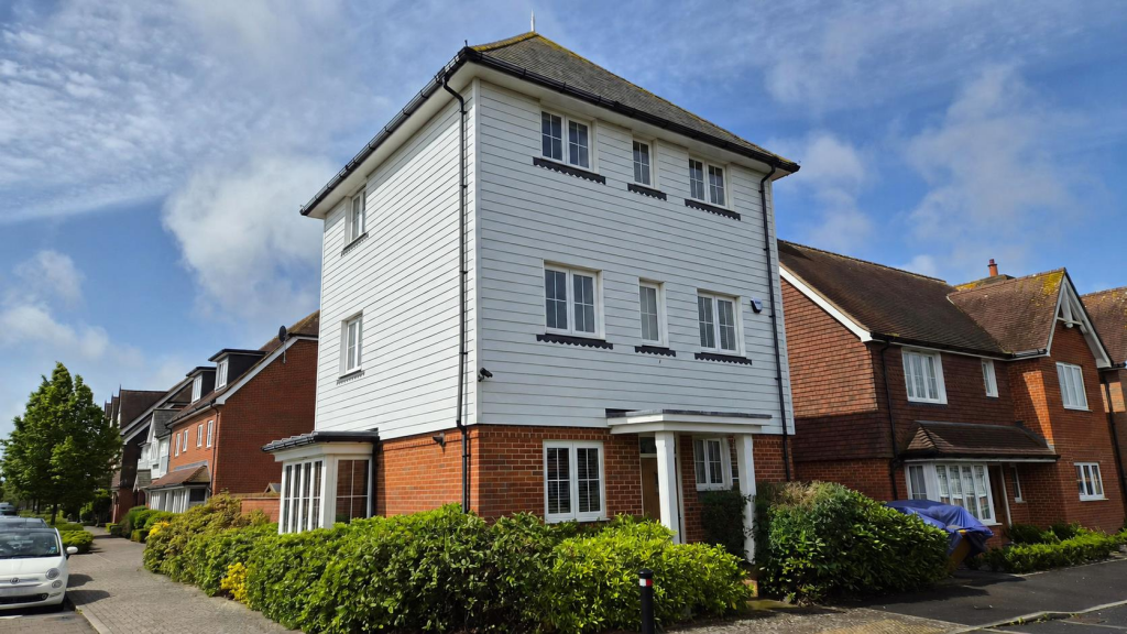 Main image of property: Sonning Crescent, North Bersted