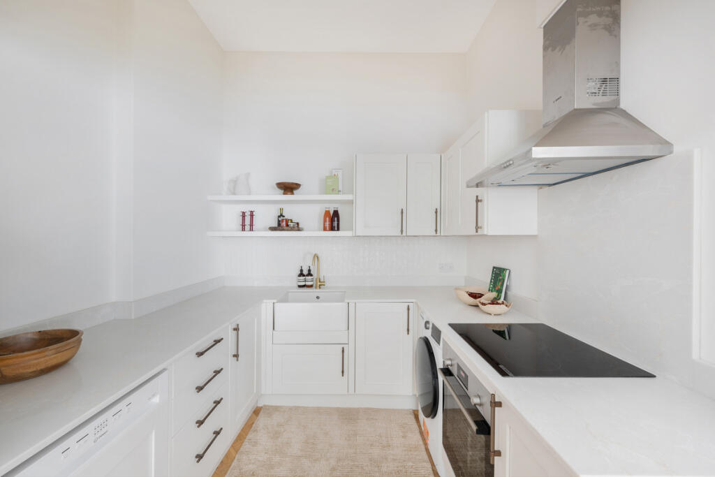Apartment in London - View 3