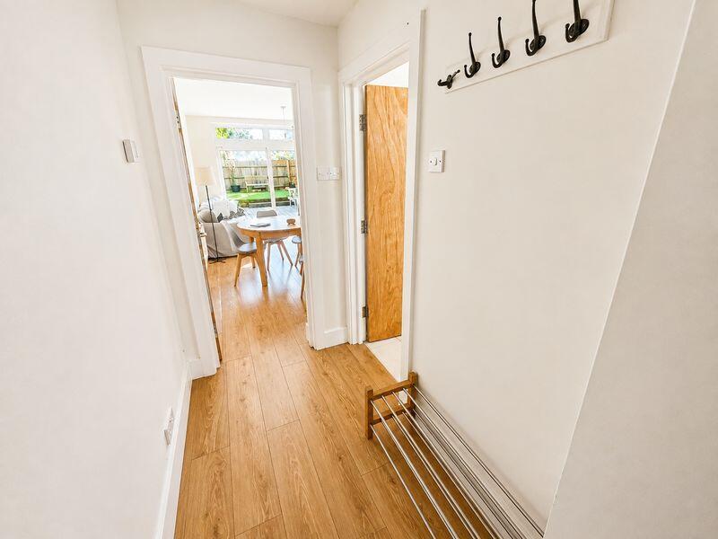 House in London - View 4