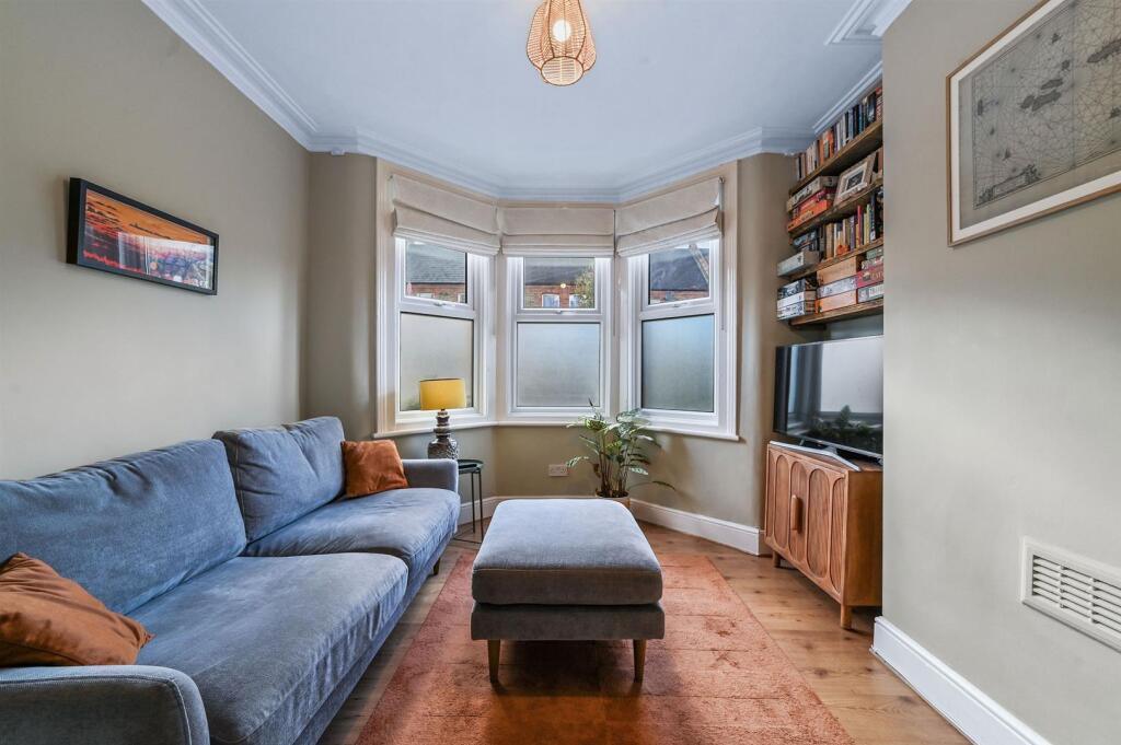 Apartment in London - View 4