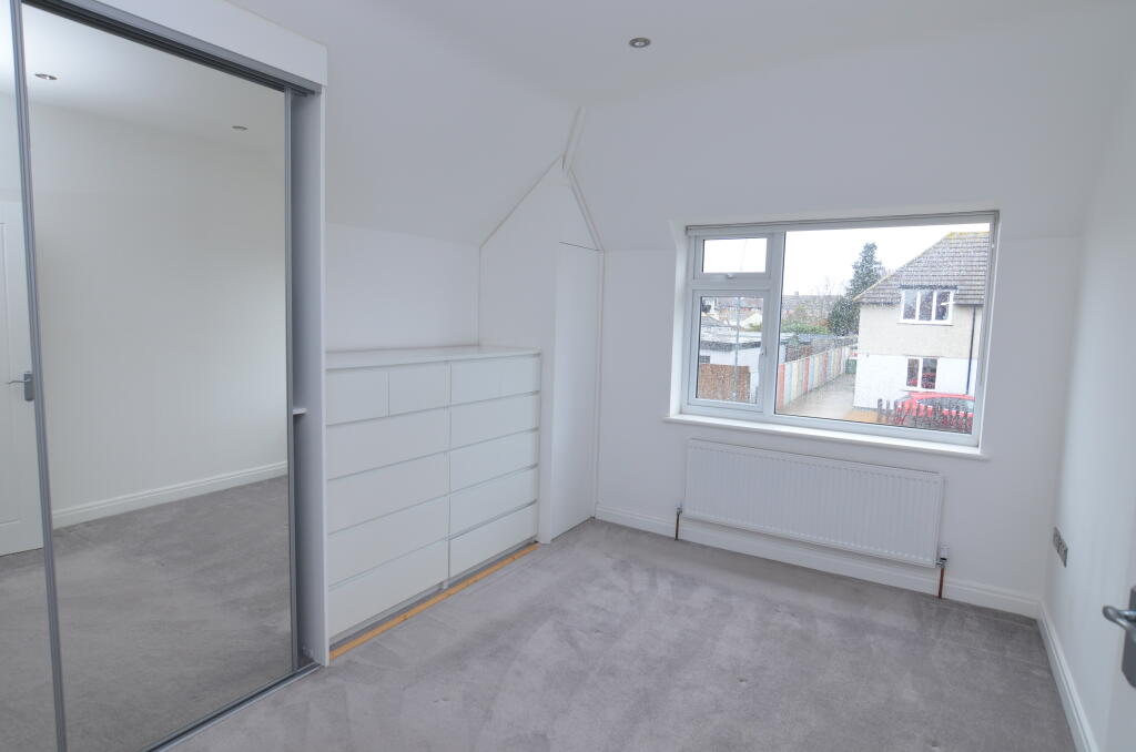 House in Dartford - View 4